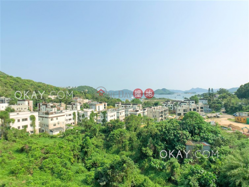Intimate house on high floor with rooftop & balcony | Rental | Wong Chuk Wan Village House 黃竹灣村屋 Rental Listings