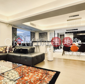Efficient 3 bedroom with balcony & parking | For Sale | 40 Conduit Road 干德道40號 _0