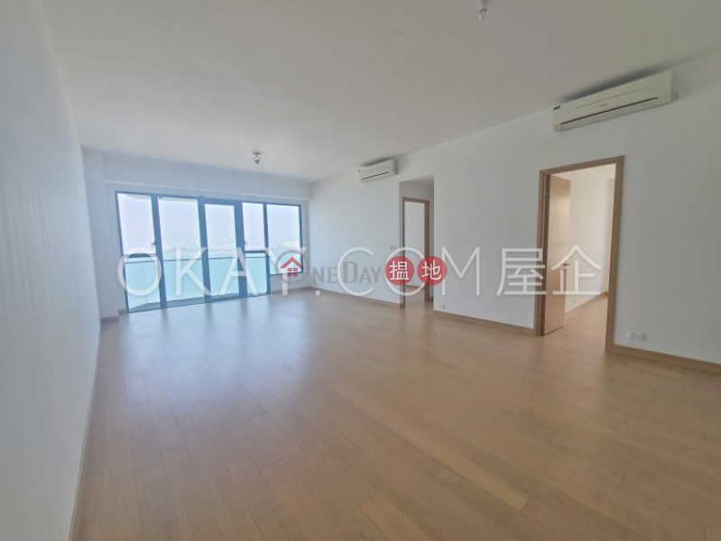 Luxurious 3 bedroom with harbour views & balcony | Rental | Upton 維港峰 Rental Listings