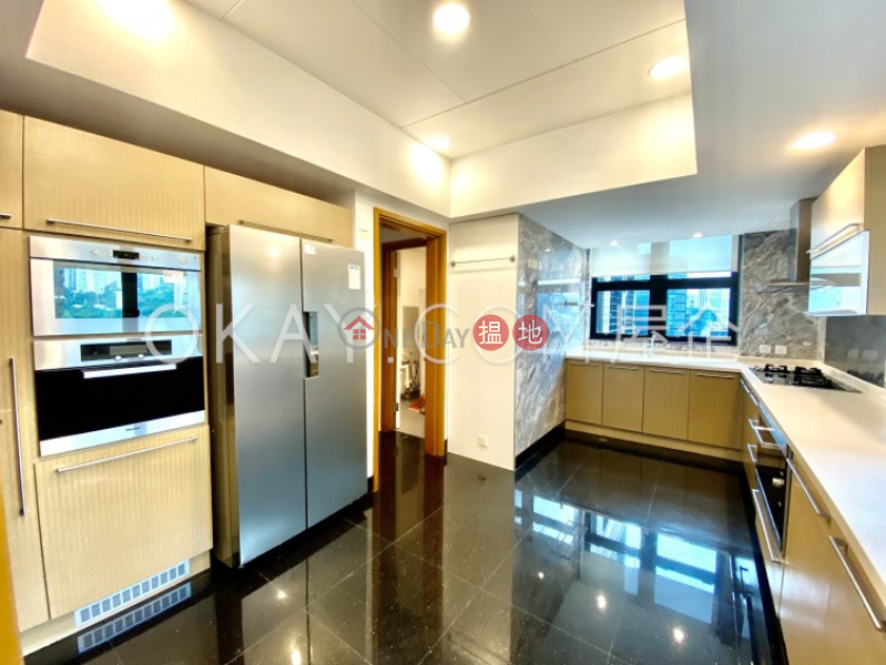 Property Search Hong Kong | OneDay | Residential | Sales Listings | Luxurious 4 bedroom on high floor with parking | For Sale