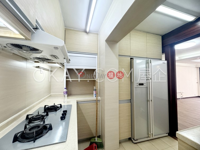 HK$ 47,000/ month Block 1 Phoenix Court, Wan Chai District Efficient 3 bedroom on high floor with balcony | Rental
