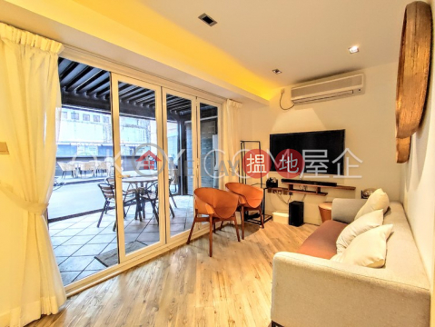 Popular 1 bedroom with terrace | For Sale | Sunrise House 新陞大樓 _0