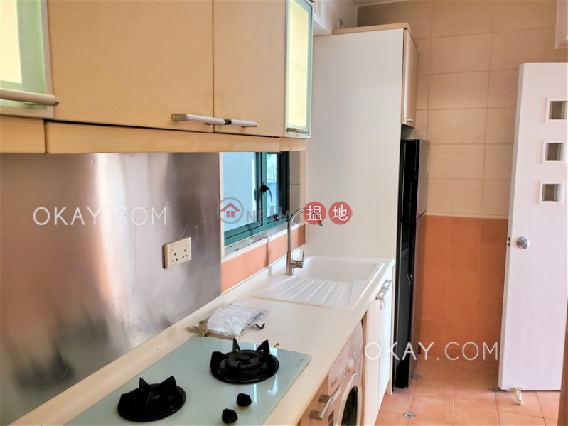 HK$ 25,000/ month | Discovery Bay, Phase 13 Chianti, The Lustre (Block 5) Lantau Island | Practical 2 bedroom with balcony | Rental