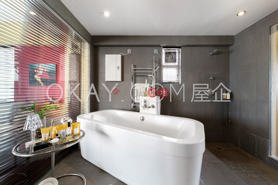Stylish 1 bedroom with sea views & parking | For Sale | Y. Y. Mansions block A-D 裕仁大廈A-D座 Sales Listings