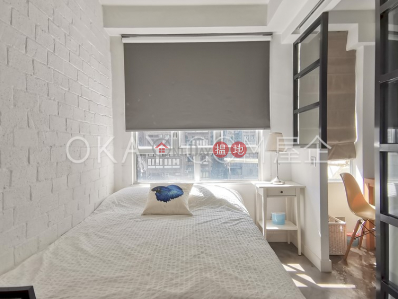 HK$ 18,000/ month | New Start Building | Western District | Lovely 1 bedroom in Sai Ying Pun | Rental