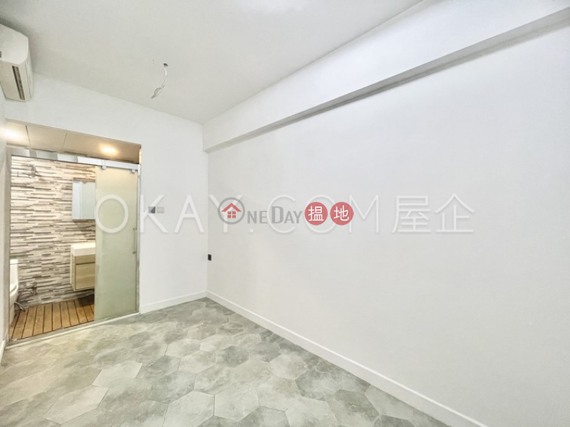 HK$ 32,000/ 月-華登大廈-灣仔區-3房3廁,露台華登大廈出租單位