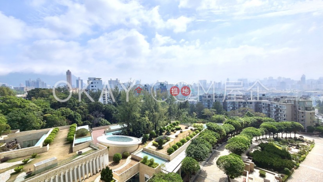 Luxurious 4 bedroom with balcony | Rental | ONE BEACON HILL PHASE4 畢架山一號4期 Rental Listings