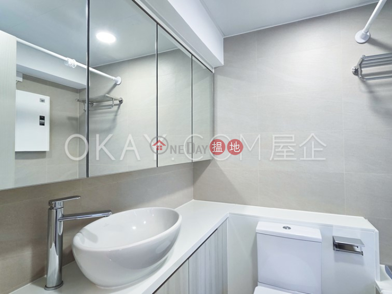 3房2廁,極高層,星級會所,露台聚賢居出租單位|聚賢居(Centrestage)出租樓盤 (OKAY-R62938)