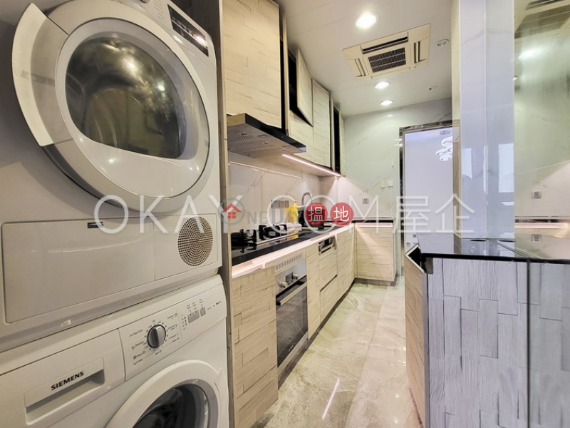 HK$ 40,000/ month | 18-20 Happy View Terrace, Wan Chai District Stylish 2 bedroom with parking | Rental