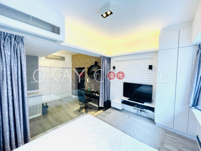 HK$ 10.8M | St Louis Mansion Central District, Nicely kept studio on high floor with rooftop | For Sale