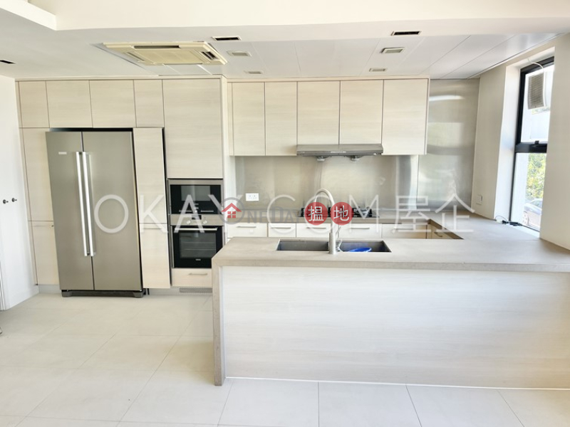 Elegant house with terrace & parking | Rental | Las Pinadas 松濤苑 Rental Listings