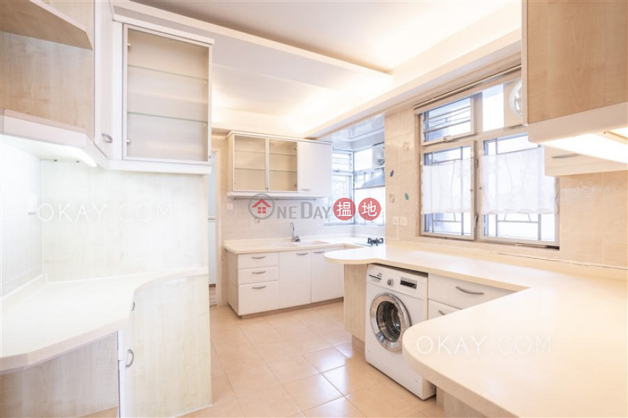 Efficient 3 bedroom on high floor with parking | Rental | Kingsford Gardens 瓊峰園 Rental Listings