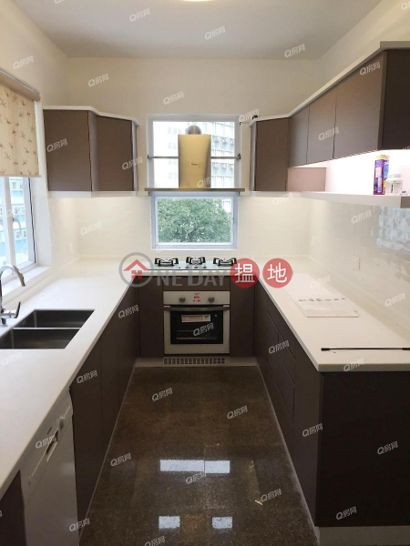 HK$ 75,300/ month Stubbs Villa Wan Chai District Stubbs Villa | 4 bedroom Mid Floor Flat for Rent