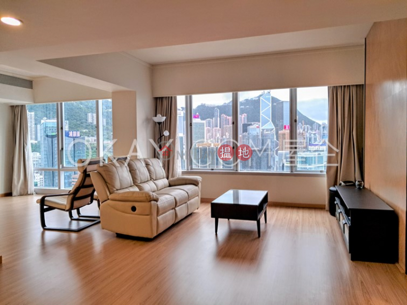 Charming 2 bedroom on high floor with harbour views | Rental | Convention Plaza Apartments 會展中心會景閣 Rental Listings