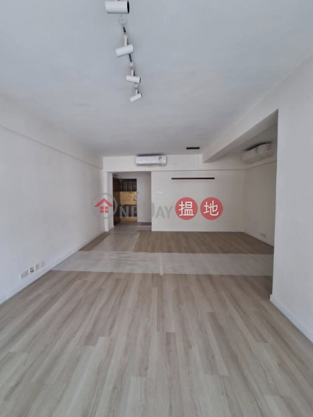 AMBER GARDEN 3 BED 2 BATH 1 CP + ROOFTOP | 110 Blue Pool Road | Wan Chai District, Hong Kong Rental HK$ 57,500/ month
