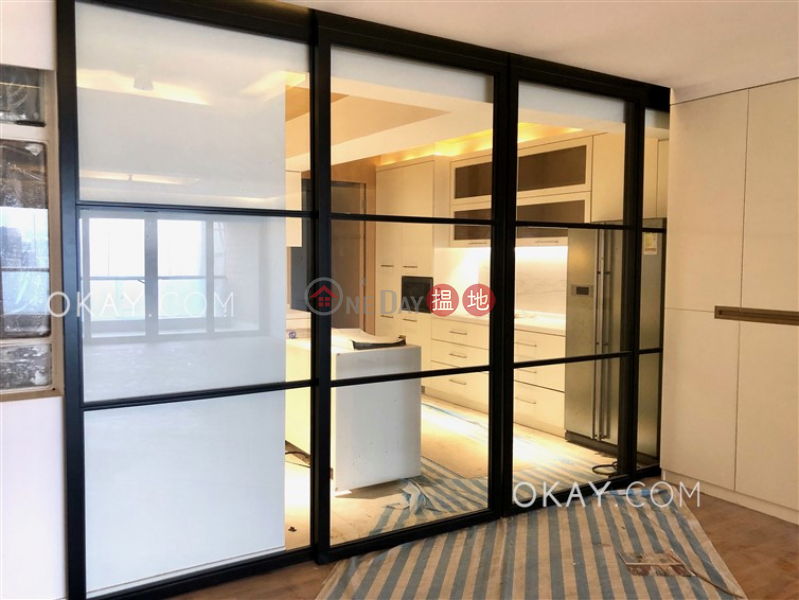 Efficient 4 bedroom with balcony & parking | Rental | Borrett Mansions 寶德臺 Rental Listings