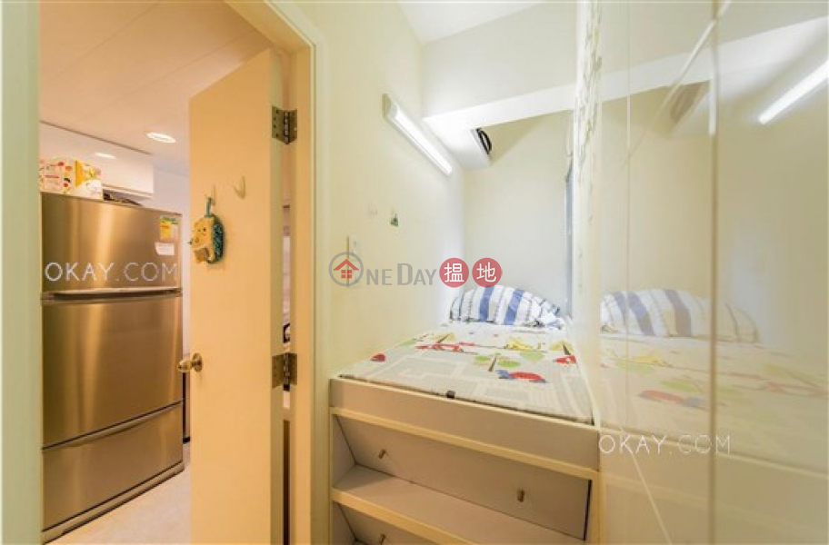 Efficient 2 bedroom with balcony & parking | Rental | La Vogue Court 利華閣 Rental Listings