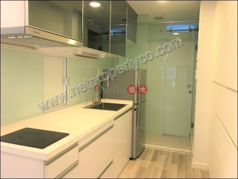 Unique Apartment for Rent in Mid-Level Central | Good View Court 豪景閣 Rental Listings