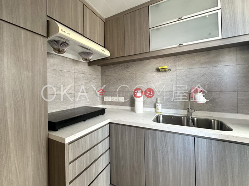 HK$ 31,000/ 月|豪軒灣仔區1房2廁,極高層,露台,馬場景豪軒出租單位