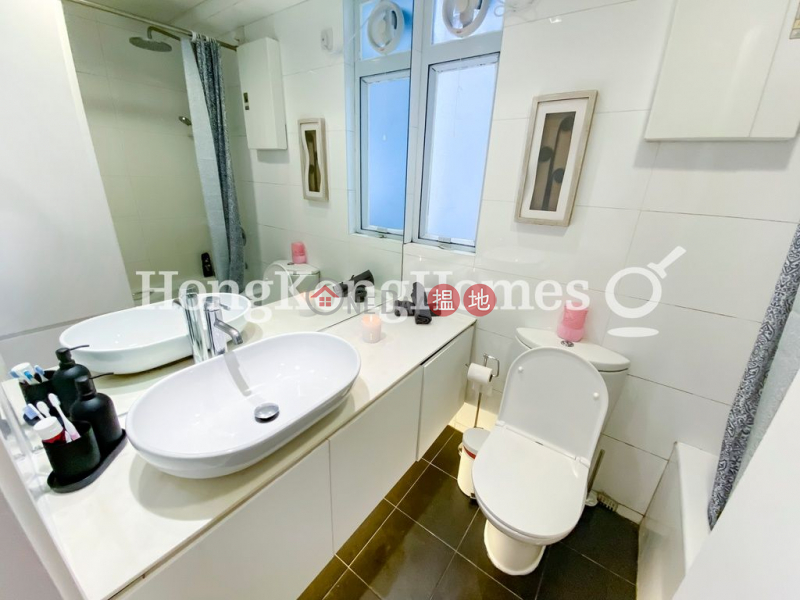 HK$ 27,000/ month, Caine Building Western District, 2 Bedroom Unit for Rent at Caine Building
