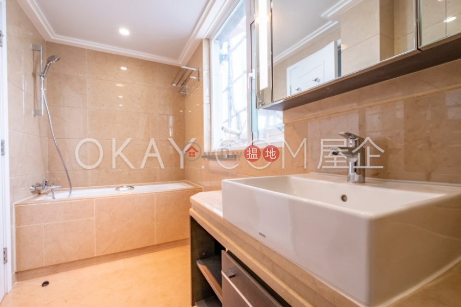 Efficient 3 bed on high floor with balcony & parking | For Sale | Borrett Mansions 寶德臺 Sales Listings