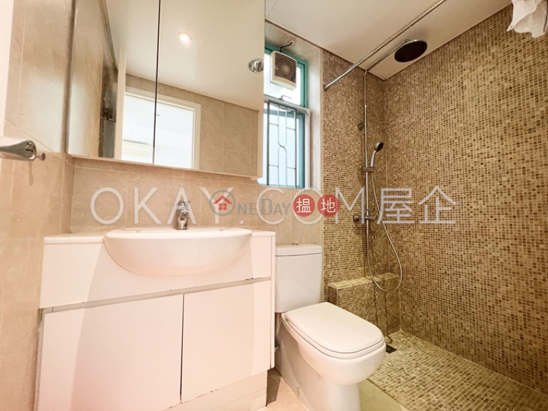3房1廁,星級會所,露台愉景灣 12期 海澄湖畔二段 38座出售單位|愉景灣 12期 海澄湖畔二段 38座(Discovery Bay, Phase 12 Siena Two, Block 38)出售樓盤 (OKAY-S224112)