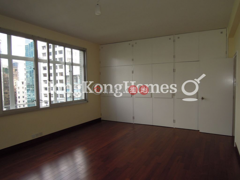 3 Bedroom Family Unit for Rent at Takshing Terrace | Takshing Terrace 德成台 Rental Listings