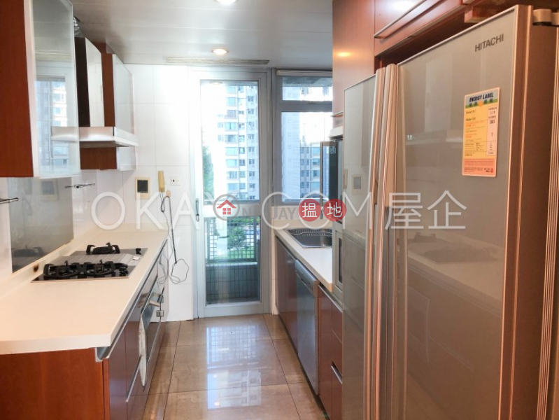 Luxurious 3 bedroom with balcony & parking | For Sale | Phase 4 Bel-Air On The Peak Residence Bel-Air 貝沙灣4期 Sales Listings