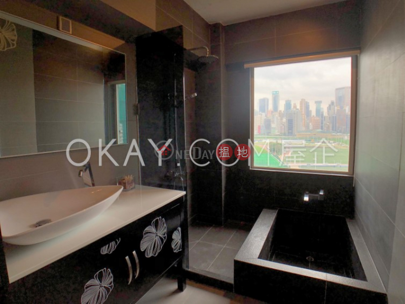 HK$ 11.5M Winner House, Wan Chai District | Charming studio on high floor with racecourse views | For Sale