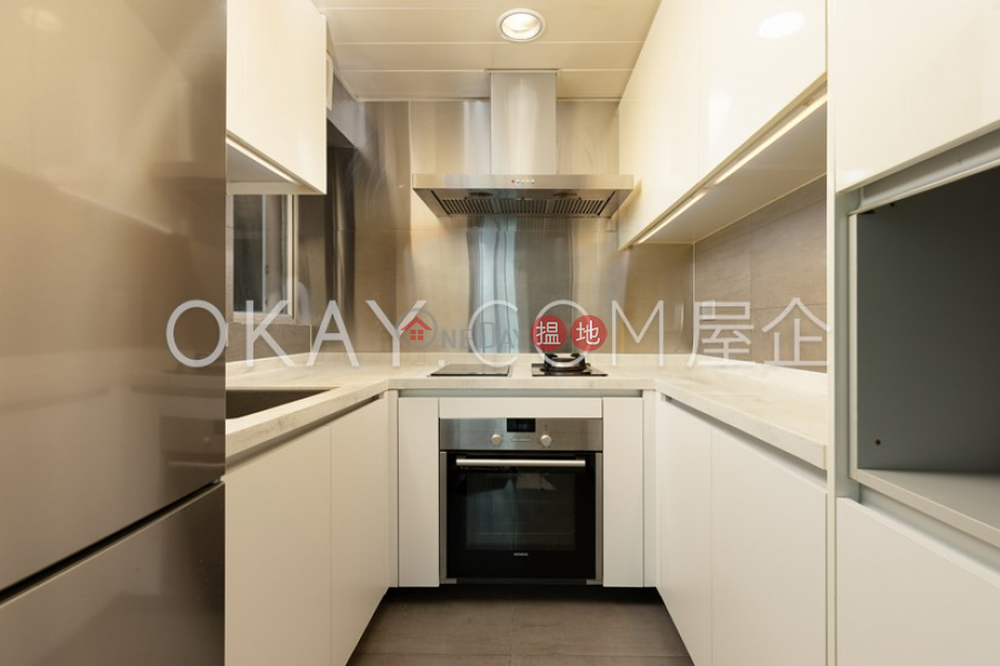 HK$ 43,000/ month, Skyview Cliff Western District | Lovely 3 bedroom on high floor | Rental