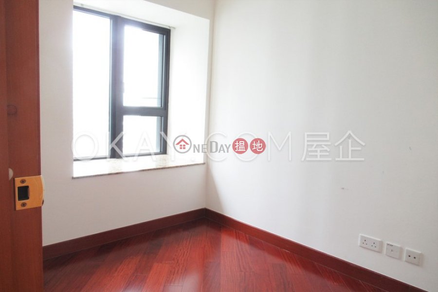 HK$ 33,000/ month, The Arch Star Tower (Tower 2) Yau Tsim Mong | Cozy 1 bedroom on high floor with sea views | Rental