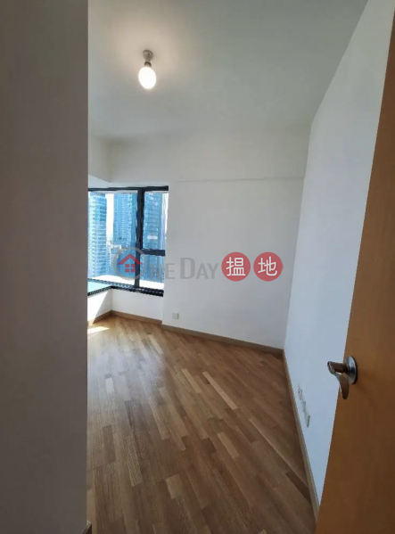 80 ROBINSON ROAD 3 BED 2 BATH, 80 Robinson Road 羅便臣道80號 Rental Listings | Western District (AMKPR-5451498838)