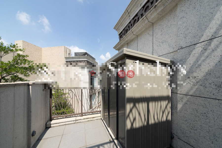 1600 SQUARE FEET 3 STOREY HOUSE IN YUEN LONG WITH GARDEN, TERRACE AND ROOFTOP WITH 1 CARPARK 28 Ping Kwai Road | Yuen Long, Hong Kong | Sales, HK$ 20M