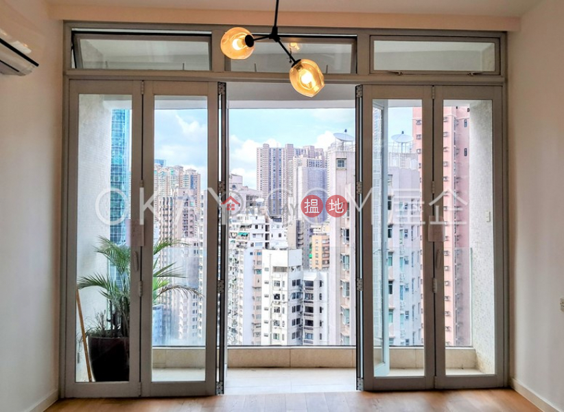 HK$ 29M | 35-41 Village Terrace, Wan Chai District, Luxurious 3 bed on high floor with rooftop & balcony | For Sale