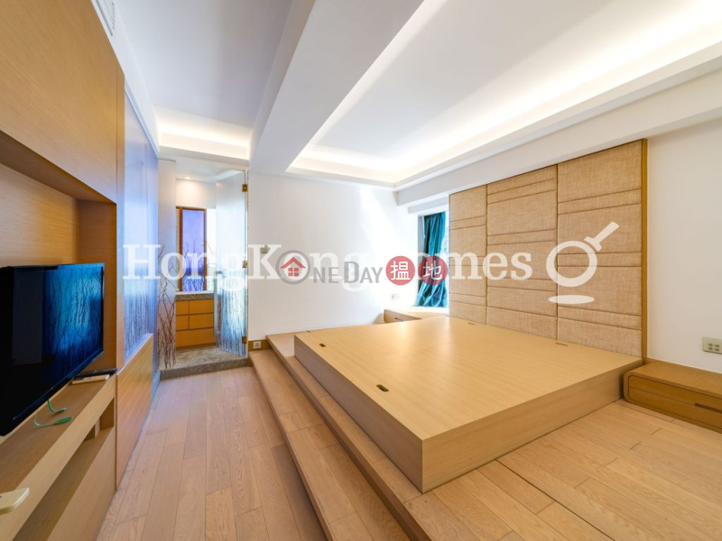 HK$ 58,000/ month | Centrestage, Central District | 2 Bedroom Unit for Rent at Centrestage