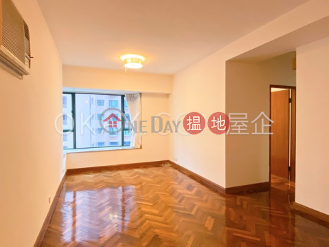 Tasteful 2 bedroom in Mid-levels Central | For Sale | Hillsborough Court 曉峰閣 _0