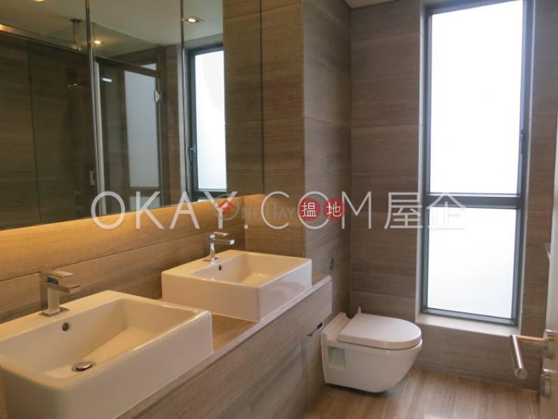 HK$ 75,000/ month, Broadwood Twelve | Wan Chai District, Exquisite 3 bedroom with parking | Rental