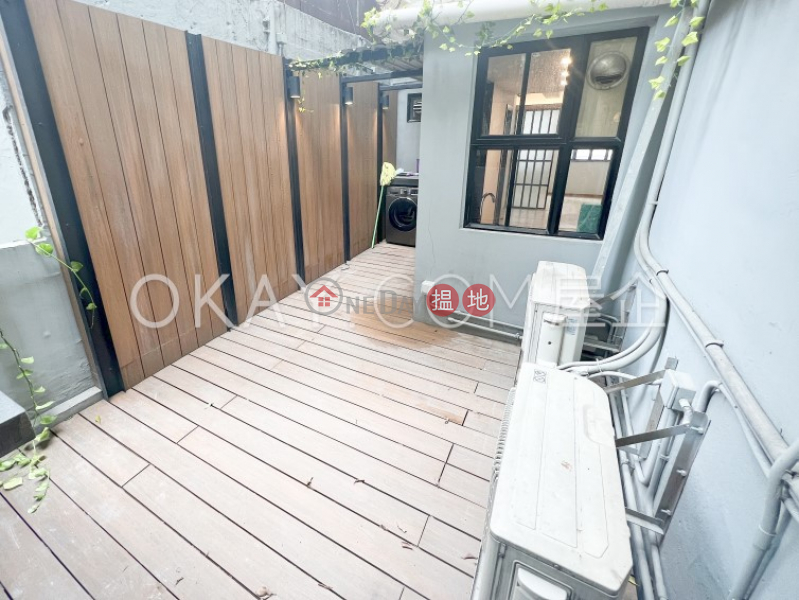 1房1廁,露台荷李活道256-258號出租單位|荷李活道256-258號(256-258 Hollywood Road)出租樓盤 (OKAY-R249563)