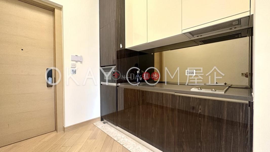 Popular 2 bedroom with balcony | Rental, Jones Hive 雋琚 Rental Listings | Wan Chai District (OKAY-R293383)