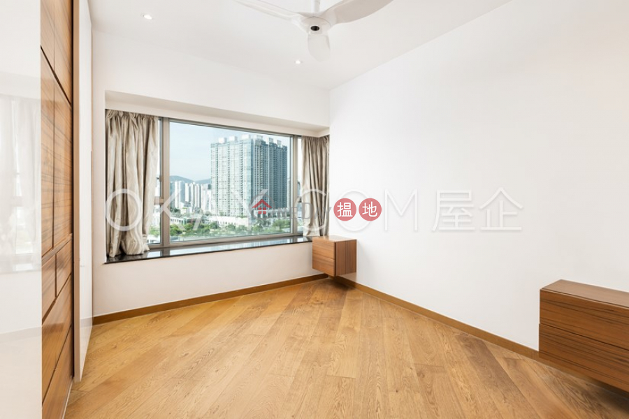 HK$ 27M Sorrento Phase 1 Block 3 Yau Tsim Mong, Nicely kept 3 bedroom with sea views | For Sale