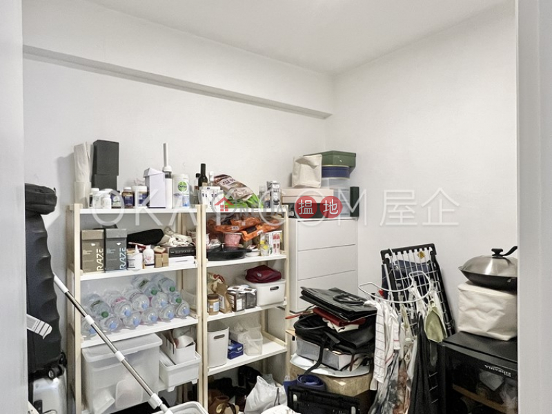 HK$ 26,000/ month | Wah Hing Industrial Mansions, Wong Tai Sin District Tasteful 2 bedroom in Mid-levels West | Rental