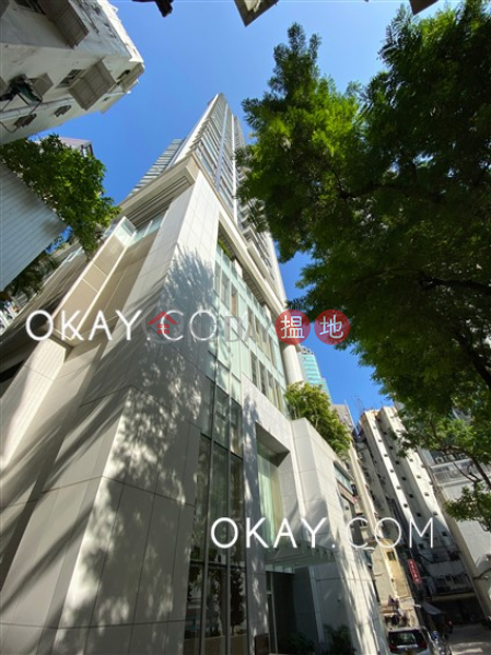 HK$ 33,000/ month | SOHO 189, Western District | Nicely kept 2 bedroom with balcony | Rental
