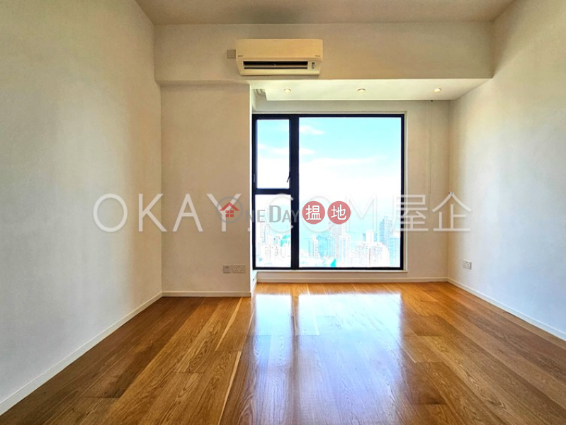 HK$ 3,500萬慧苑B座-西區-3房2廁,極高層,連車位慧苑B座出售單位