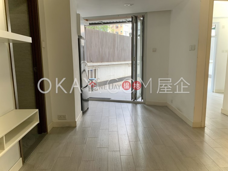 HK$ 9M, Kam Fung Mansion | Western District | Popular 2 bedroom with terrace | For Sale