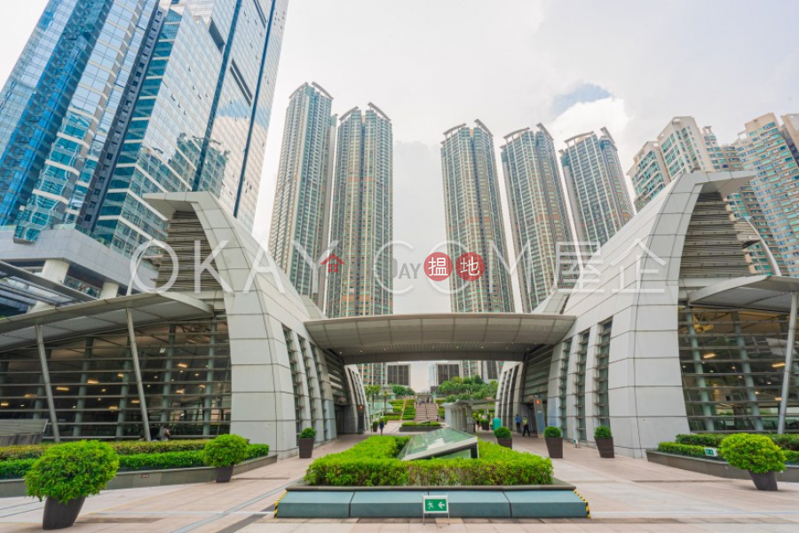 君臨天下2座中層-住宅-出租樓盤|HK$ 65,000/ 月