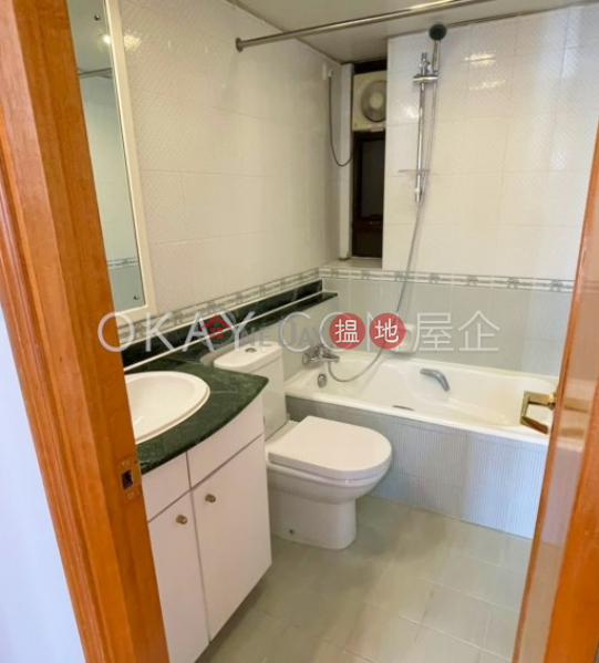 Efficient 2 bedroom with parking | For Sale | Block B Grandview Tower 慧景臺 B座 Sales Listings