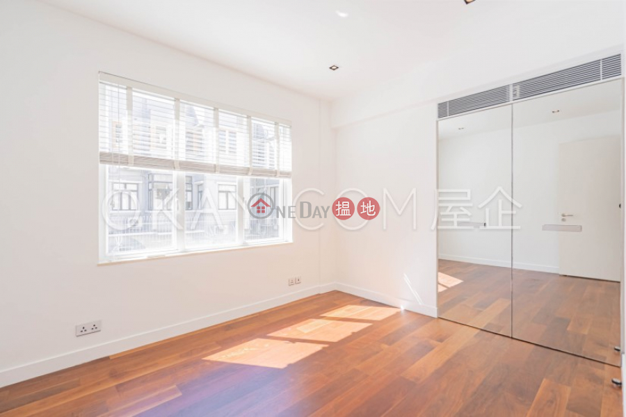 Lovely 3 bedroom with balcony & parking | Rental | 9 Broom Road 蟠龍道9號 Rental Listings