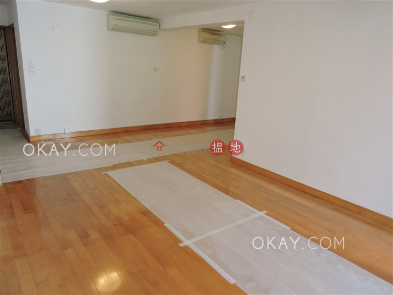 Efficient 3 bedroom with balcony & parking | For Sale | 39 Kennedy Road | Wan Chai District, Hong Kong, Sales | HK$ 26.8M