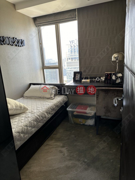 Three bedrooms and one apartment in Harbour Pinnacle | Harbour Pinnacle 凱譽 Sales Listings