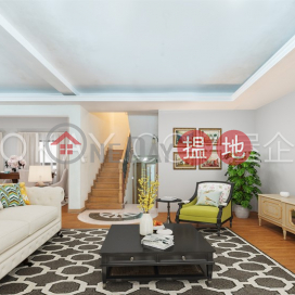 Stylish house with terrace | For Sale, Amber Lodge 金碧園 | Wan Chai District (OKAY-S391442)_0